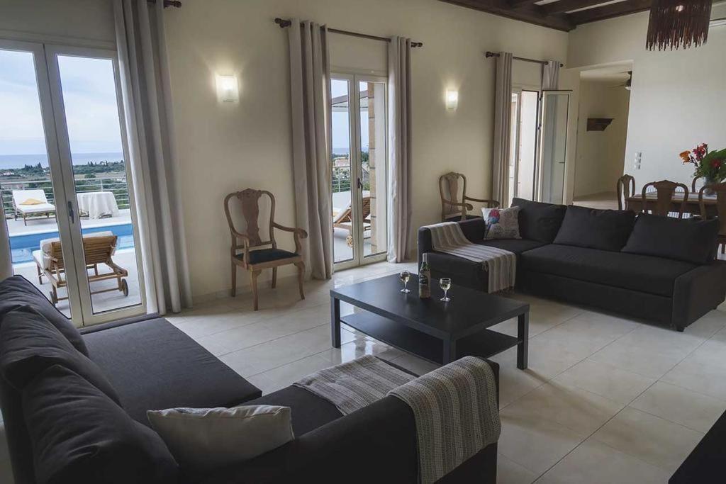 Villa Cleo Svoronata Eksteriør billede